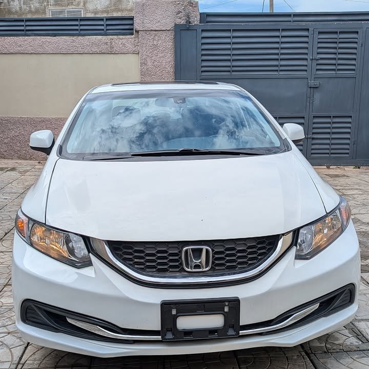 r9_cars__-20251222-0002.jpg