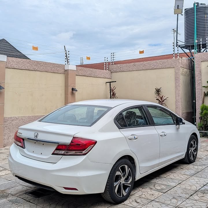 r9_cars__-20251222-0004.jpg