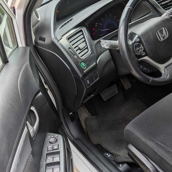 r9_cars__-20251222-0011.jpg