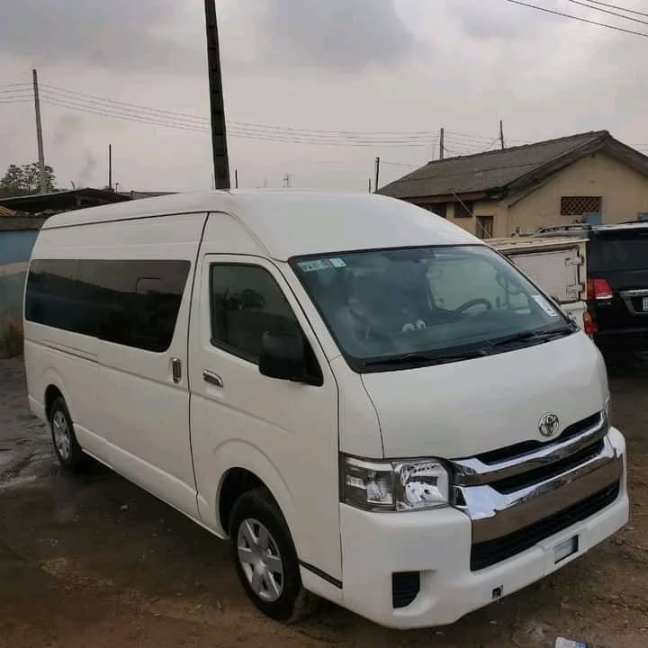 youngautos_intl-20251217-0002.jpg